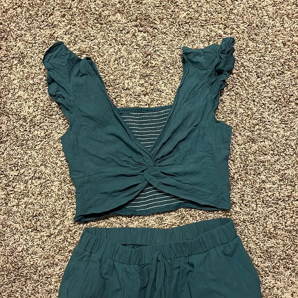 2 Piece Set - Picture 1 of 6